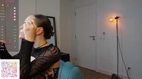 Kiki online show from November 29, 10:23 am