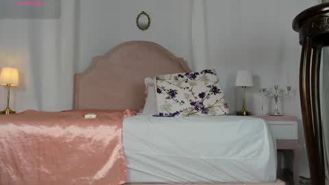 Yessike  Catalina  online show from March 29, 1:24 pm