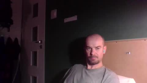 yewloo online show from November 27, 5:42 pm