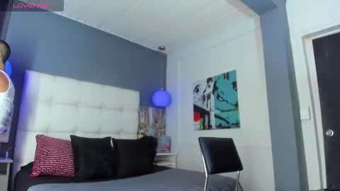 Yiyo online show from October 14, 9:29 pm