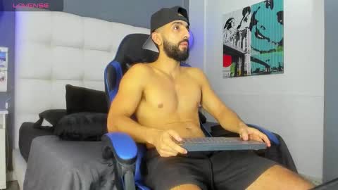 Yiyo online show from February 22, 5:22 am