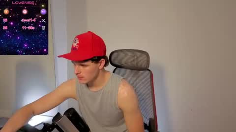 yngdesire1 online show from April 14, 2:37 am