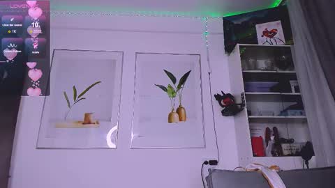 Mikaella - Mika online show from January 7, 9:31 pm