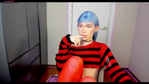 Mikaella - Mika online show from January 16, 9:13 pm