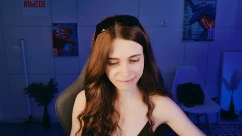 yoka_paradoxxx online show from April 12, 10:30 am