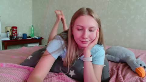 Snapshot of you_cant_forget chatting on September 9, 12:38 pm you_cant_forget online show from September 9, 12:38 pm
