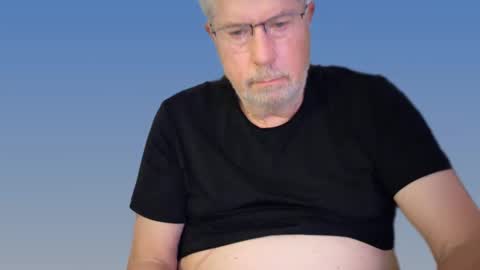 Snapshot of yougogirl_3 chatting on March 11, 4:08 am Colorado Guy Straight online show from March 11, 4:08 am