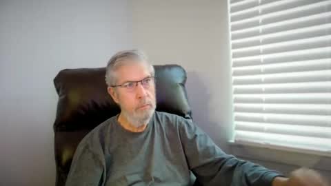Snapshot of yougogirl_3 chatting on September 22, 1:04 pm Colorado Guy Straight online show from September 22, 1:04 pm