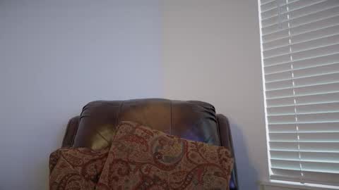 Snapshot of yougogirl_3 chatting on February 25, 1:53 pm Colorado Guy Straight online show from February 25, 1:53 pm