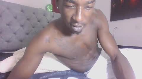 Snapshot of youn_king chatting on December 12, 11:58 pm ALEX online show from December 12, 11:58 pm