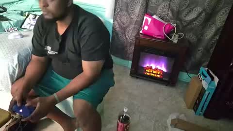 Snapshot of younblaccman6969 chatting on October 20, 11:21 pm younblaccman6969 online show from October 20, 11:21 pm