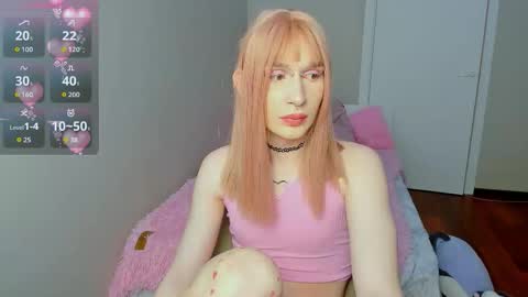 Snapshot of your_cute_aisha chatting on October 2, 12:53 am your_cute_aisha online show from October 2, 12:53 am