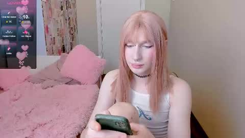 Snapshot of your_cute_aisha chatting on September 25, 8:43 am your_cute_aisha online show from September 25, 8:43 am