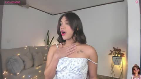 Eliza online show from May 4, 10:27 pm