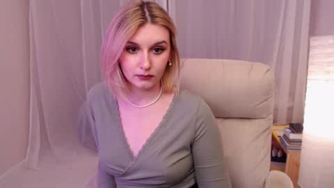 Freya online show from February 11, 3:40 pm