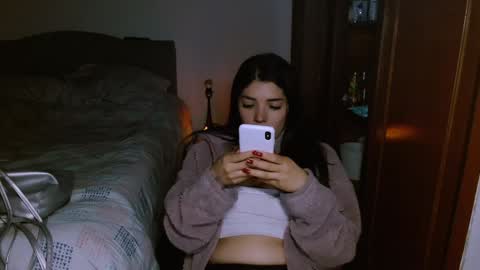Snapshot of your_girl_of_dreams chatting on December 8, 11:18 pm Natt online show from December 8, 11:18 pm