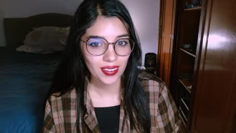 Snapshot of your_girl_of_dreams chatting on December 2, 2:35 am Natt online show from December 2, 2:35 am