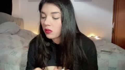 Snapshot of your_girl_of_dreams chatting on February 24, 12:59 pm Natt online show from February 24, 12:59 pm