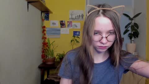 Leslie online show from December 28, 7:22 pm