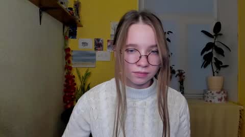 Leslie online show from December 1, 4:32 pm