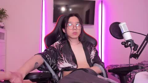 Han   online show from November 28, 10:11 am