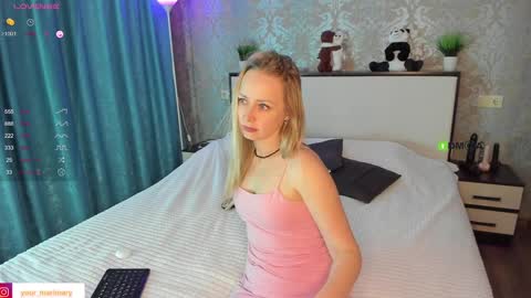 Snapshot of your_marimary chatting on January 22, 7:34 pm Mary online show from January 22, 7:34 pm
