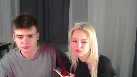 Snapshot of your_molly_mark chatting on February 13, 6:15 pm your_molly_mark online show from February 13, 6:15 pm