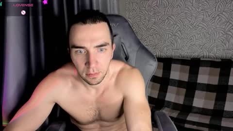 Your new boyfriend17 online show from January 6, 6:45 pm