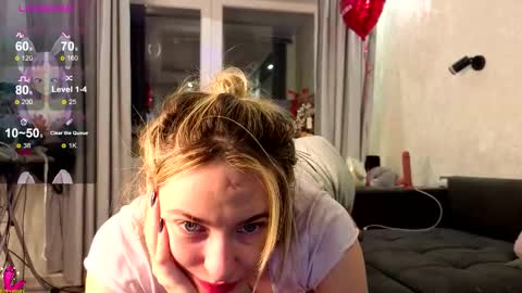 Nina online show from November 18, 5:38 pm