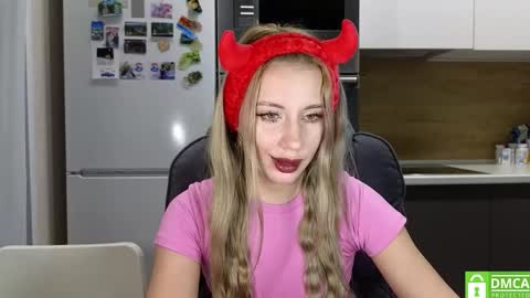 Alice  online show from October 26, 1:17 am