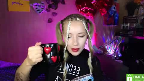 Alice  online show from October 3, 4:21 am