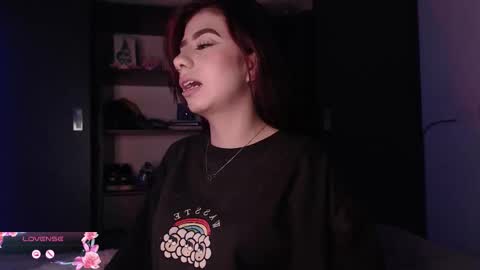 Snapshot of your_rosalie chatting on October 10, 5:13 am your_rosalie online show from October 10, 5:13 am