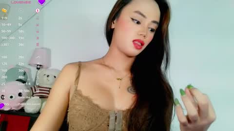 luvly online show from March 28, 5:42 am