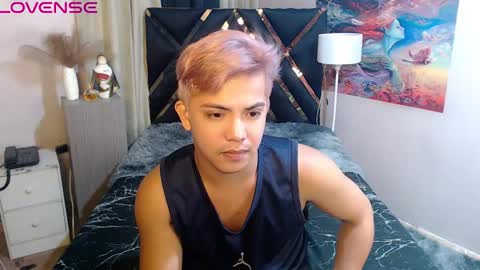 yourasian_bradley online show from October 28, 6:20 pm