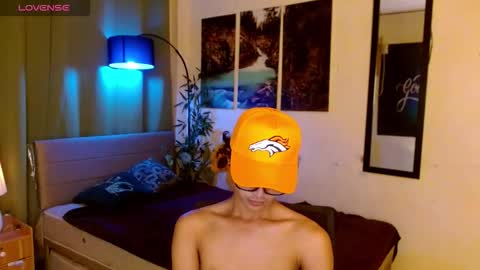 yourasiancarl online show from December 21, 12:22 pm