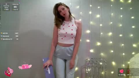 Snapshot of yourcreamyister chatting on March 9, 8:10 pm creamysister online show from March 9, 8:10 pm