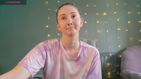 creamysister online show from May 4, 10:33 am