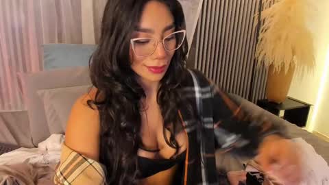 Selena online show from February 26, 8:28 am