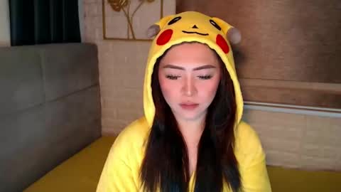 JEN  online show from February 28, 5:15 am