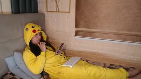 JEN  online show from January 17, 10:44 am