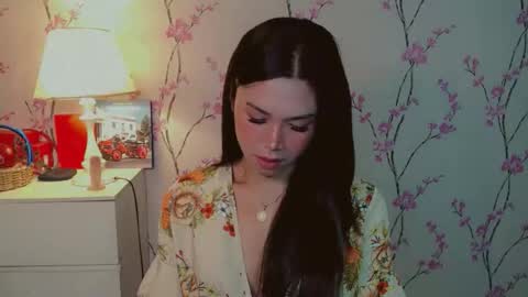 Snapshot of yourdreamgirljane chatting on October 13, 5:37 pm JANE online show from October 13, 5:37 pm