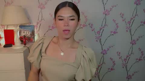 Snapshot of yourdreamgirljane chatting on October 14, 5:38 pm JANE online show from October 14, 5:38 pm
