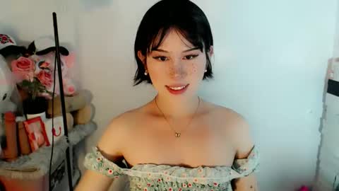 PrettyElla online show from December 1, 5:11 pm