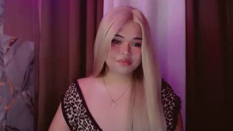 Jessica online show from April 17, 5:04 pm