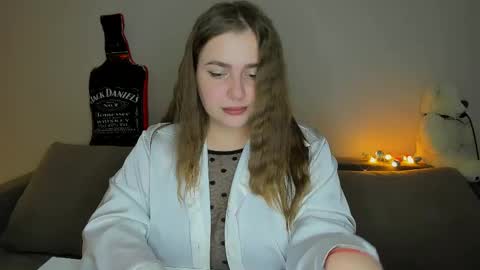 yourgem__ online show from December 16, 4:49 pm