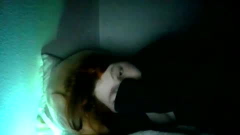Snapshot of yourgirl_189 chatting on March 9, 3:54 am yourgirl_189 online show from March 9, 3:54 am