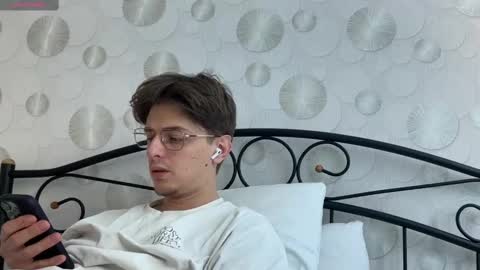 Chris online show from February 24, 8:17 am