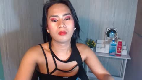 Snapshot of yourhottie_winxxx chatting on March 11, 12:00 am Mauie online show from March 11, 12:00 am