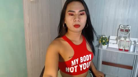 Snapshot of yourhottie_winxxx chatting on September 22, 10:47 pm Mauie online show from September 22, 10:47 pm