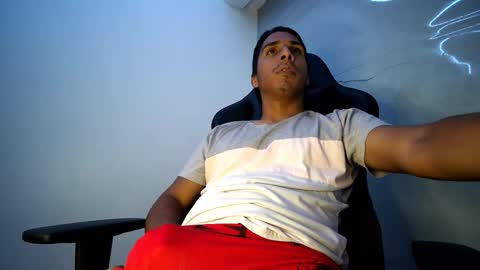 Your Latin Mamba online show from October 23, 5:09 am